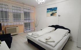 Anna Apartman